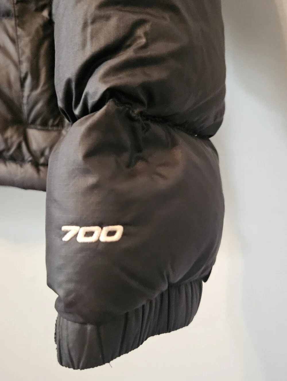 North Face nuptse 700 Down puffer Coat Jacket W Hood black Small S Has REPAIR